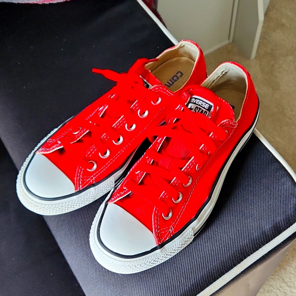 converse shoes